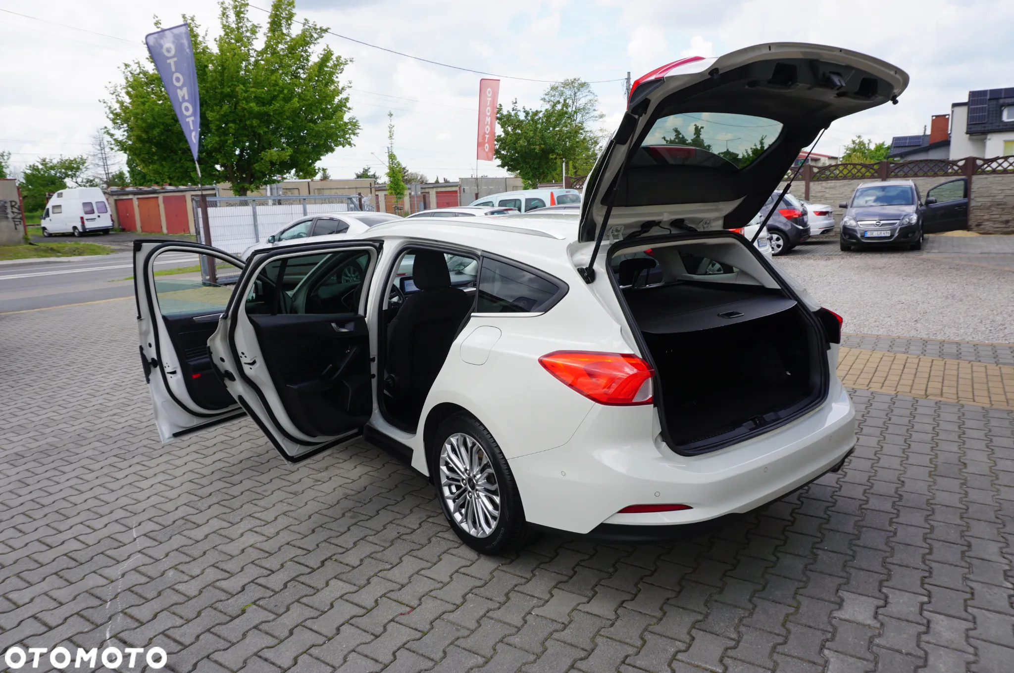 Ford Focus Turnier 2.0 EcoBlue Start-Stopp-System TITANIUM - 13