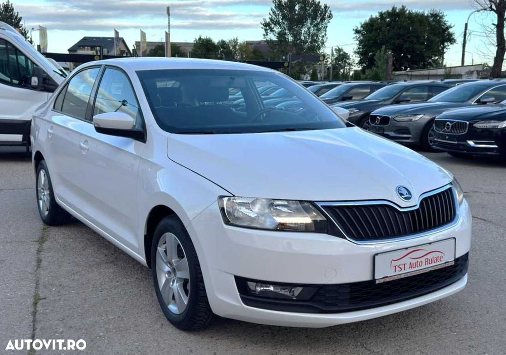 Skoda RAPID - 12