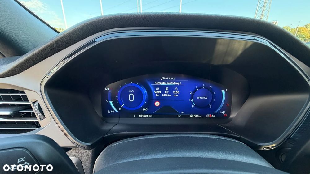 Ford Kuga - 18