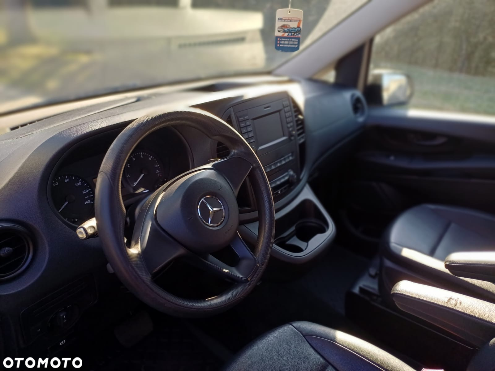 Mercedes-Benz Vito - 25