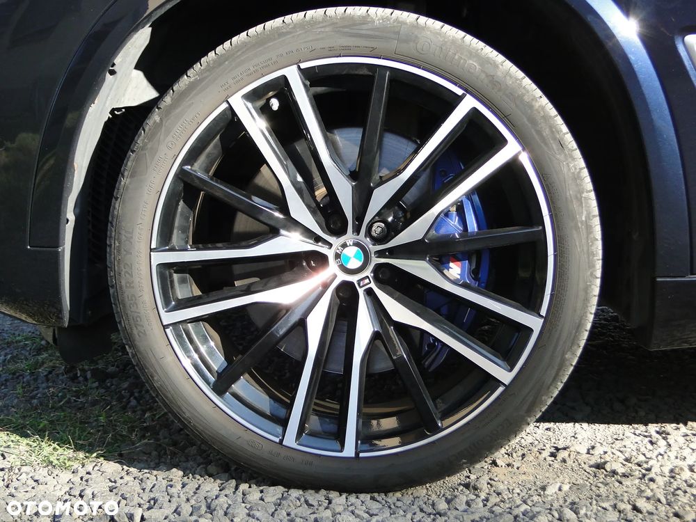 BMW X5 M50i - 11