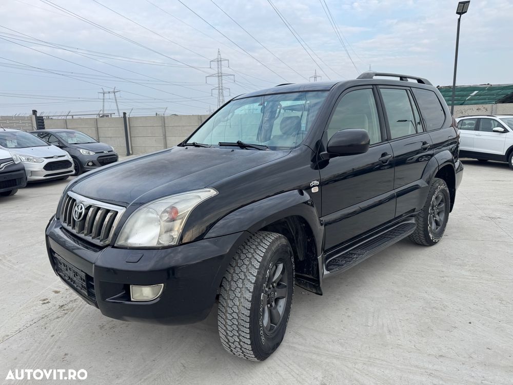 Toyota Land Cruiser - 1