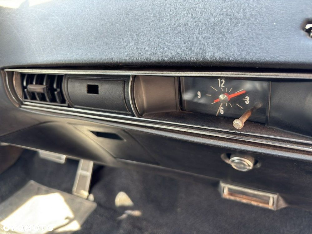 Oldsmobile Toronado - 34