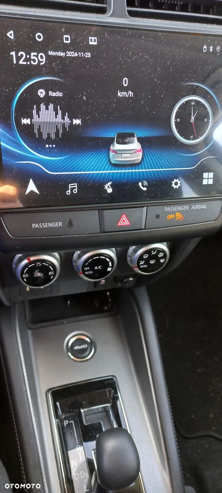 Mitsubishi Outlander - 10