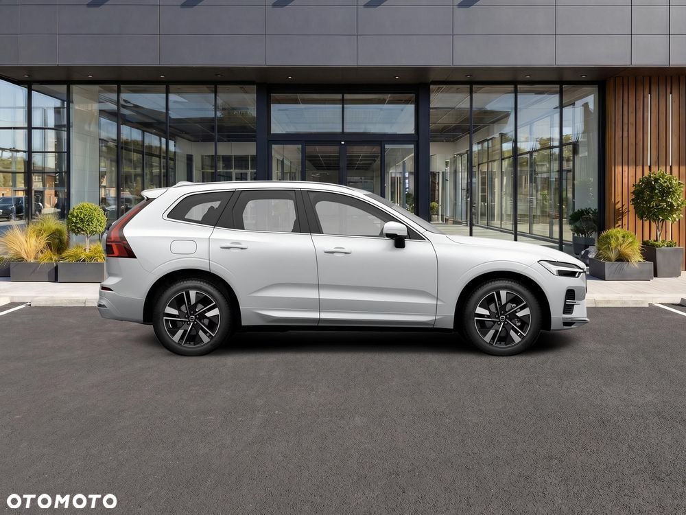 Volvo XC 60 B5 B AWD Ultra Bright - 3