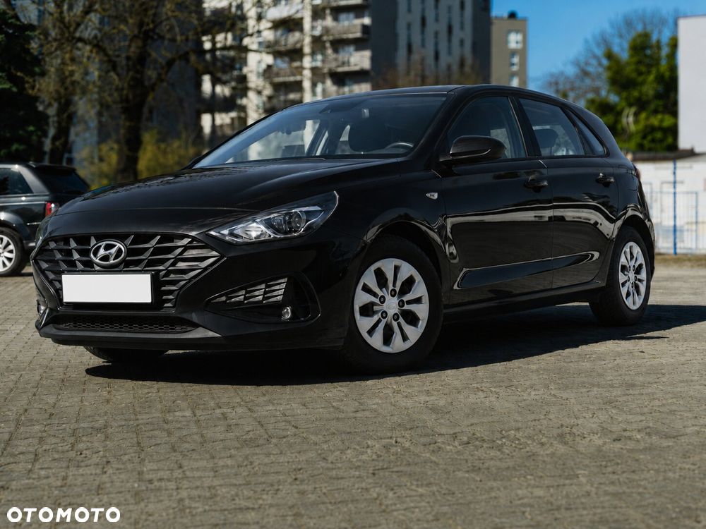 Hyundai i30 1.5 DPI Classic + - 23