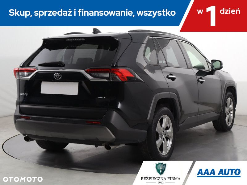 Toyota RAV4 - 6