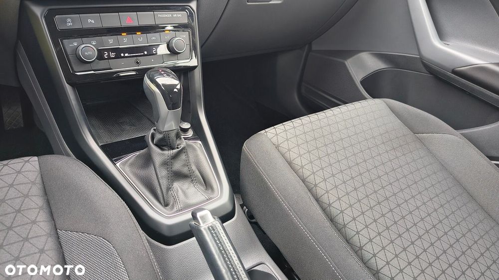 Volkswagen T-Cross - 25