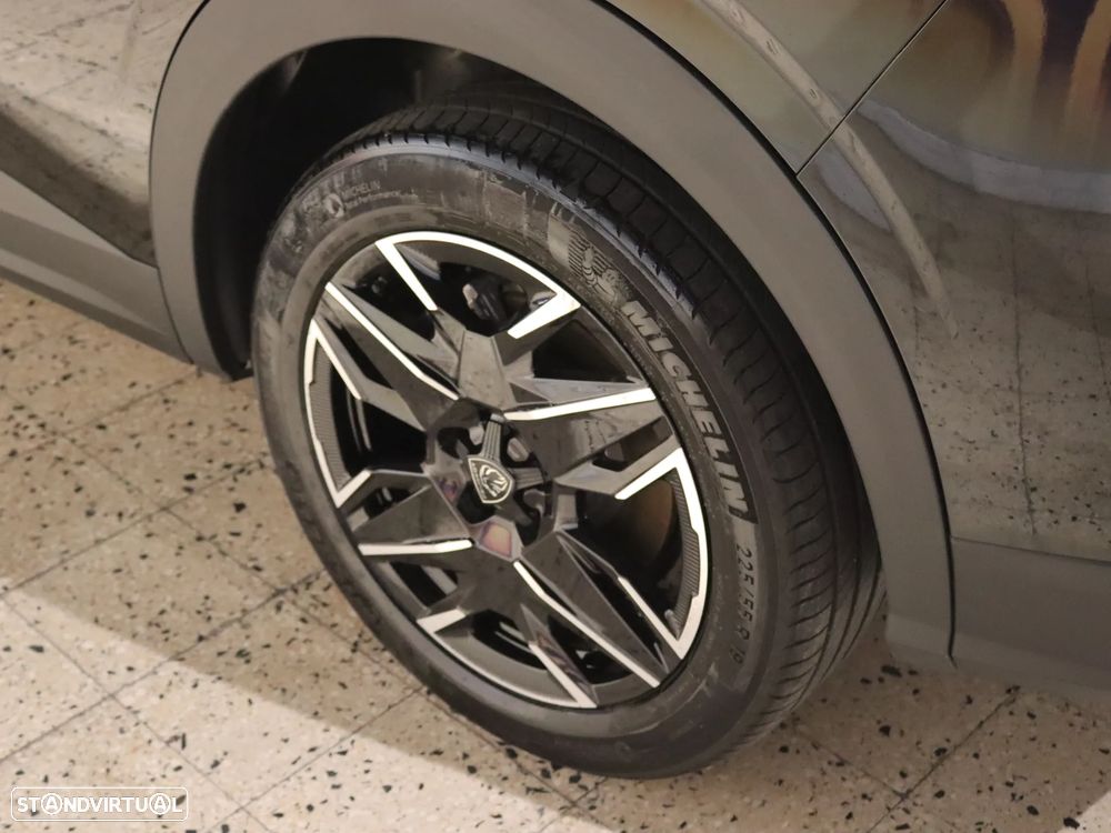 Peugeot 5008 1.2 Hybrid Allure Pack e-DCS6 - 43