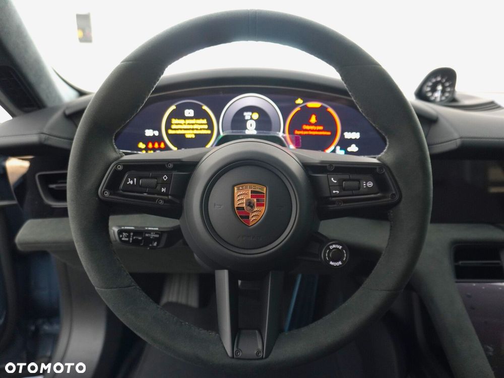 Porsche Taycan 105kWh GTS - 26