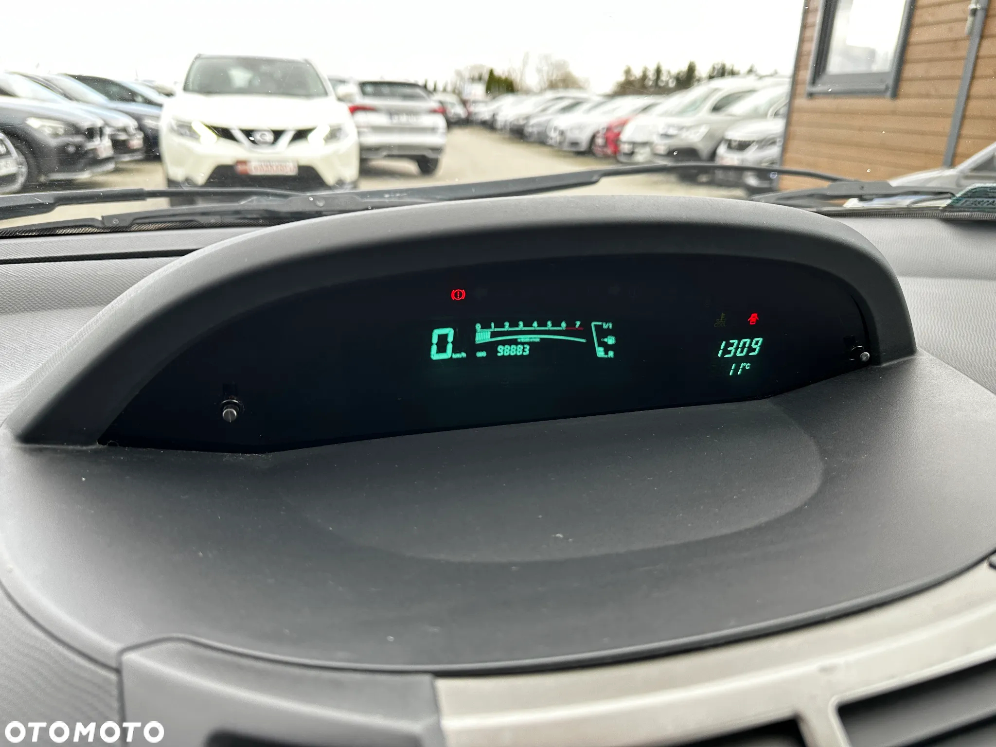 Toyota Yaris - 11