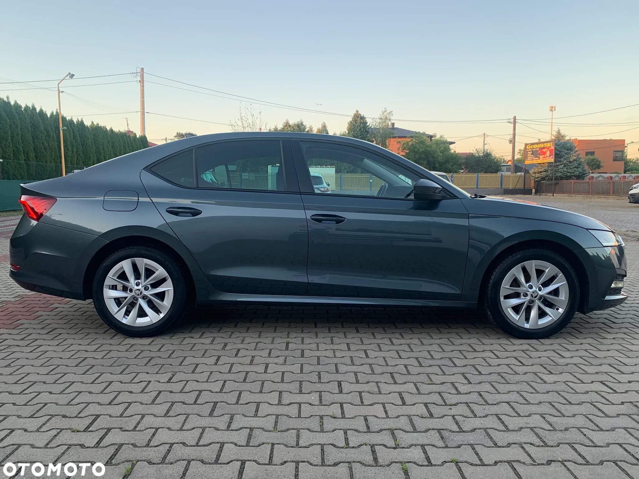 Skoda Octavia 1.5 TSI ACT Ambition - 9