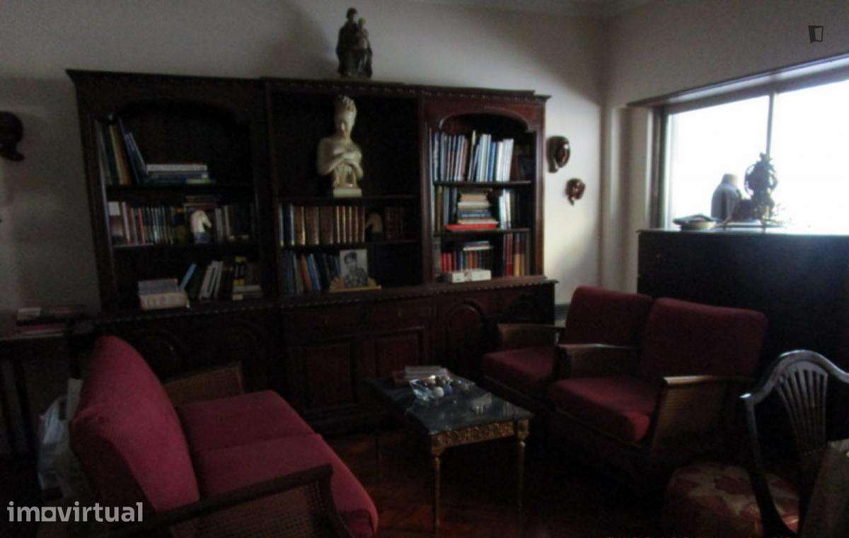 Quarto - localizado em Benfica Lisbon - Grande imagem: 5/5