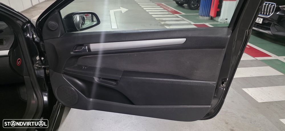 Opel Astra GTC 1.3 CDTi - 21