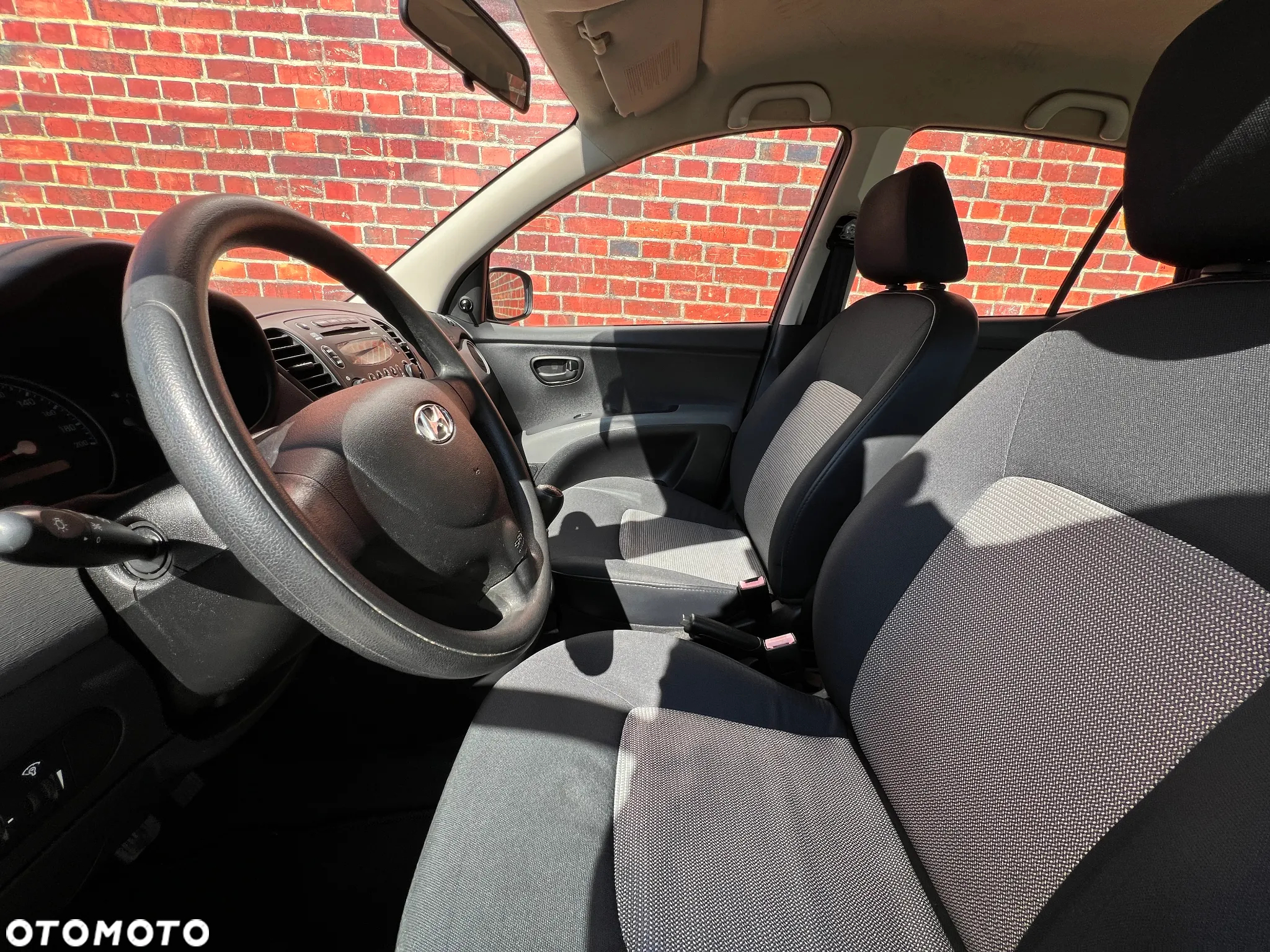 Hyundai i10 - 12
