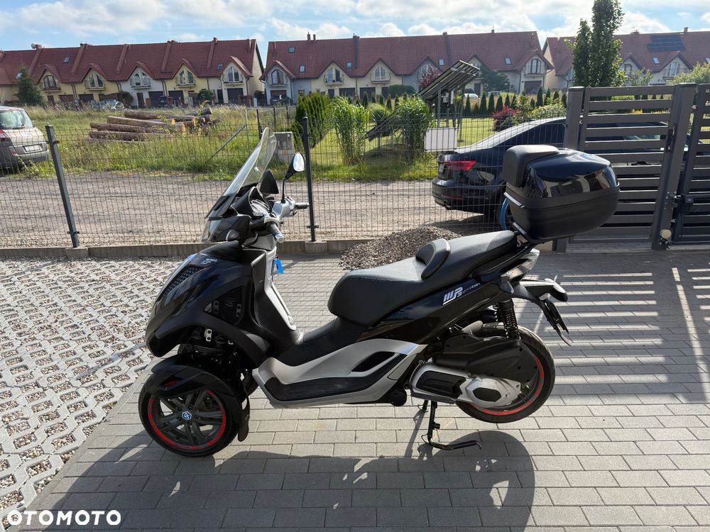 Piaggio MP-3 - 9