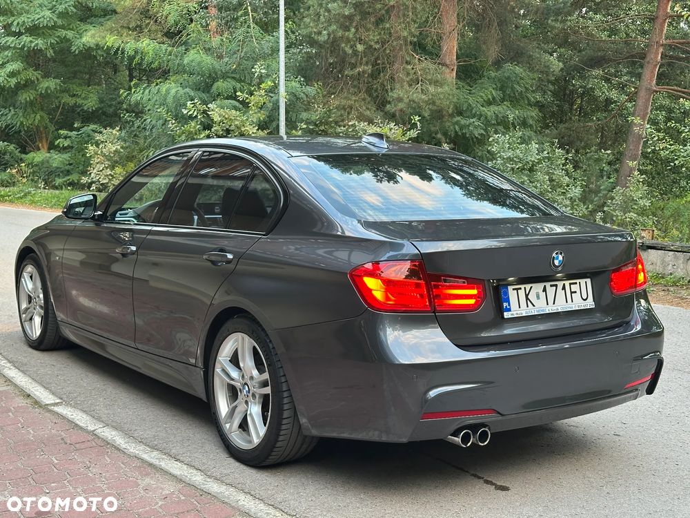 BMW Seria 3 325d M Sport - 14