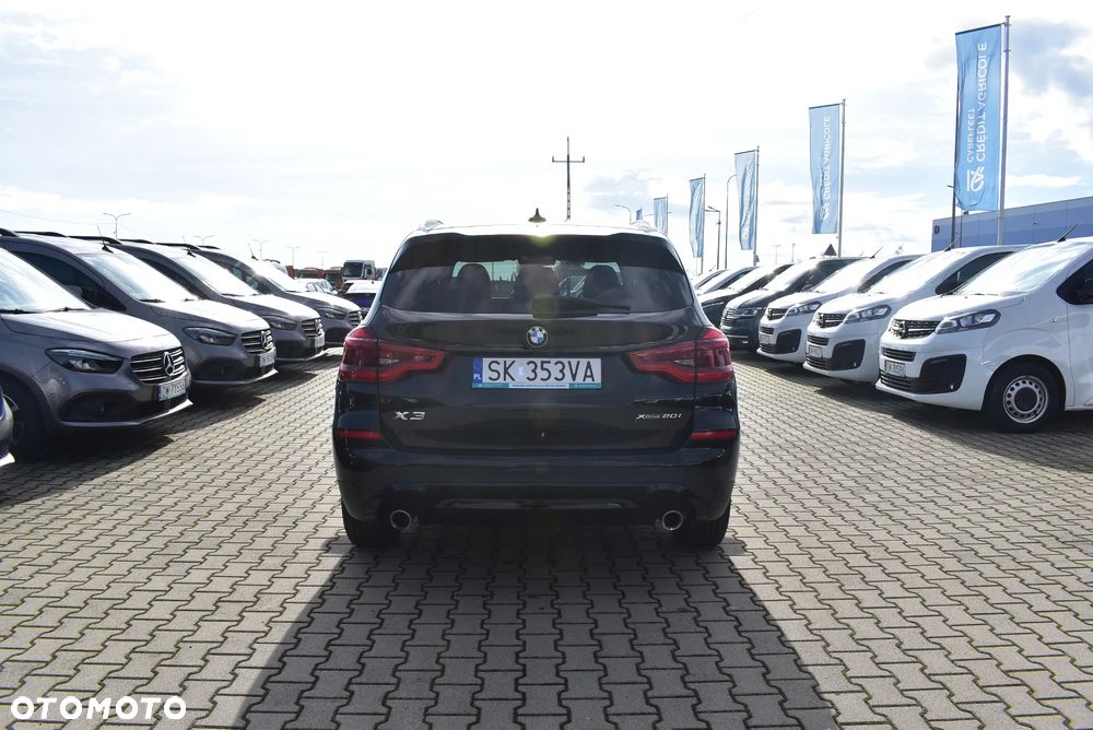 BMW X3 xDrive20i GPF Advantage - 6