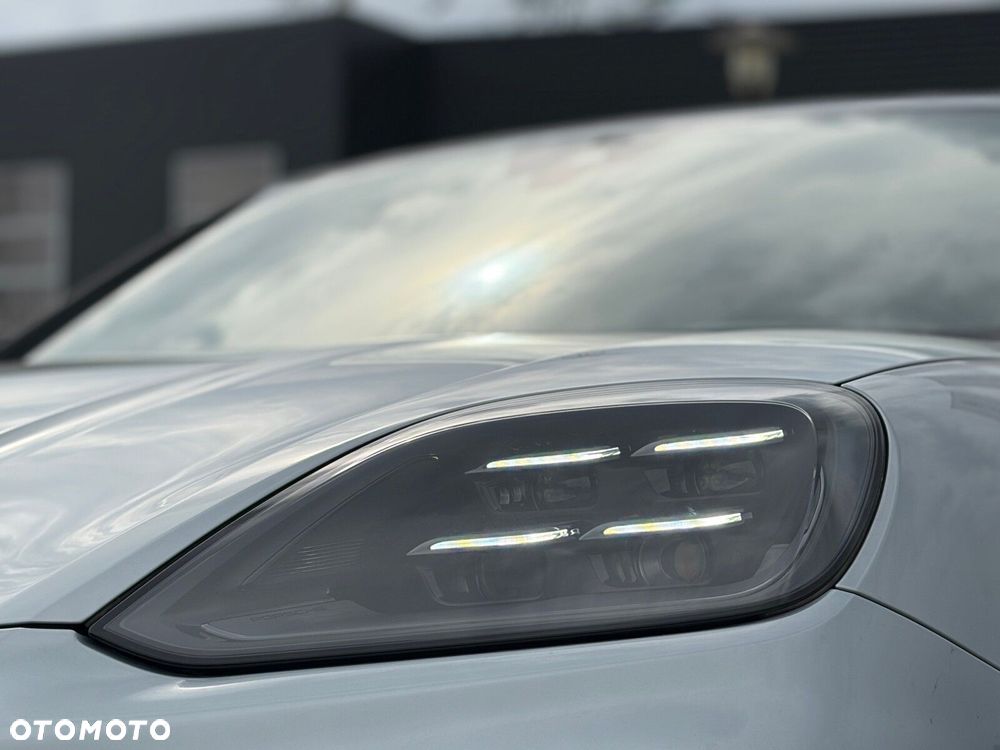 Porsche Cayenne - 14