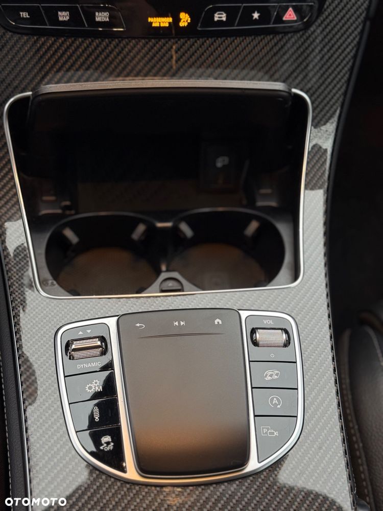 Mercedes-Benz GLC - 27