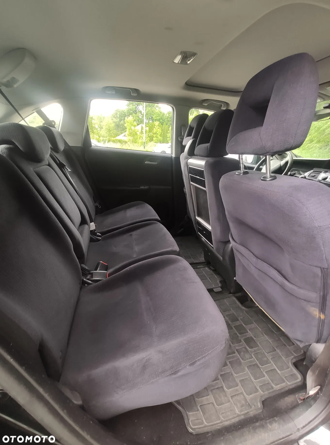 Honda FR-V - 6