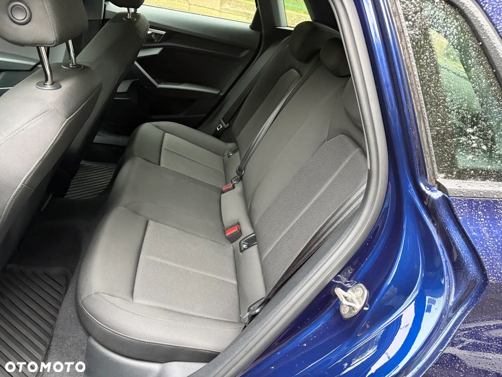 Audi A3 Sportback 30 TDI S tronic - 13