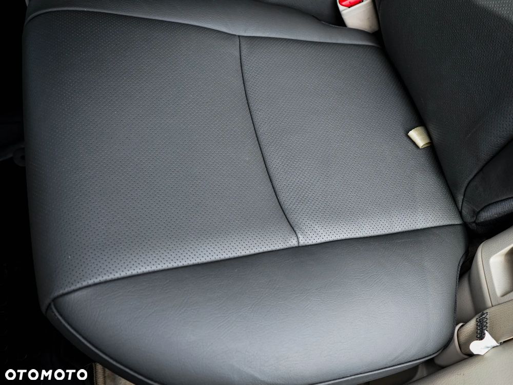 Toyota Land Cruiser LC 2.8 D-4D Prado - 33