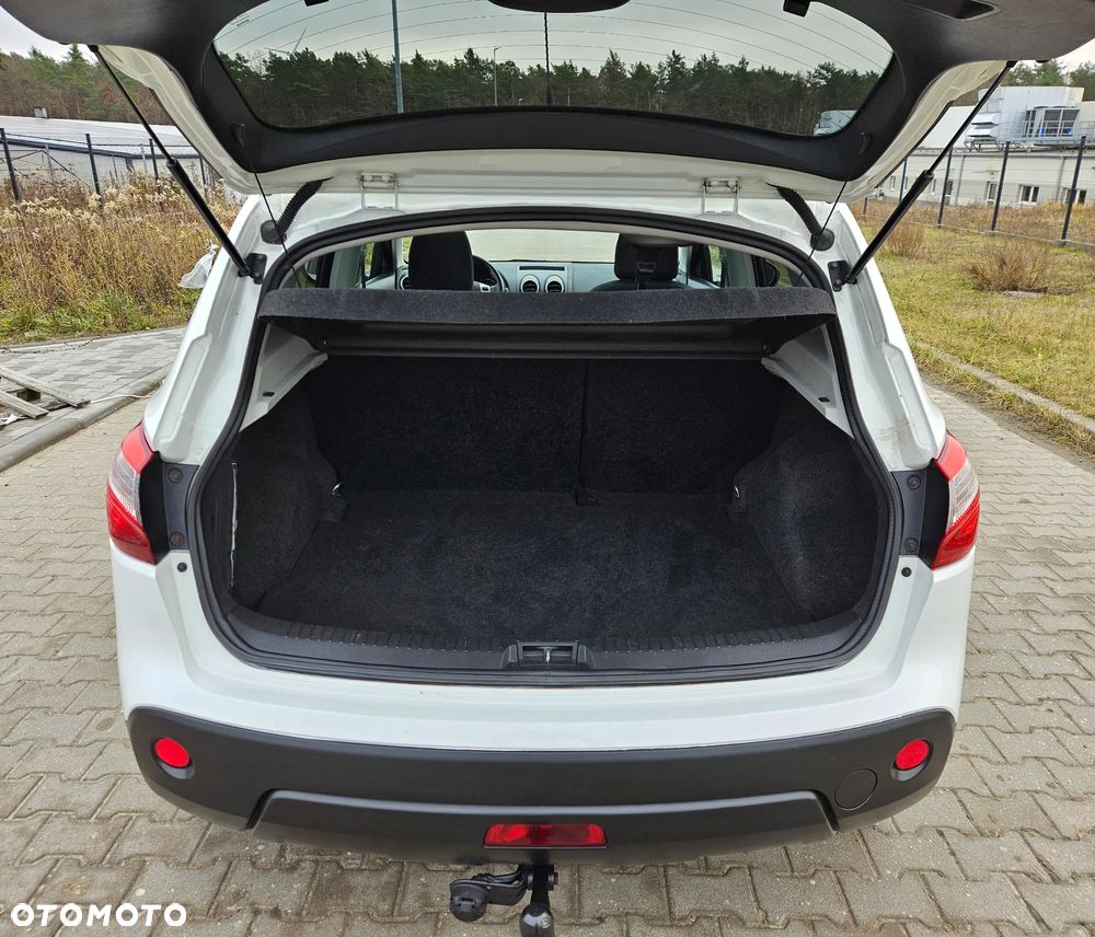 Nissan Qashqai 1.6 dCi 4 x 4 DPF Start/Stop I-Way - 22