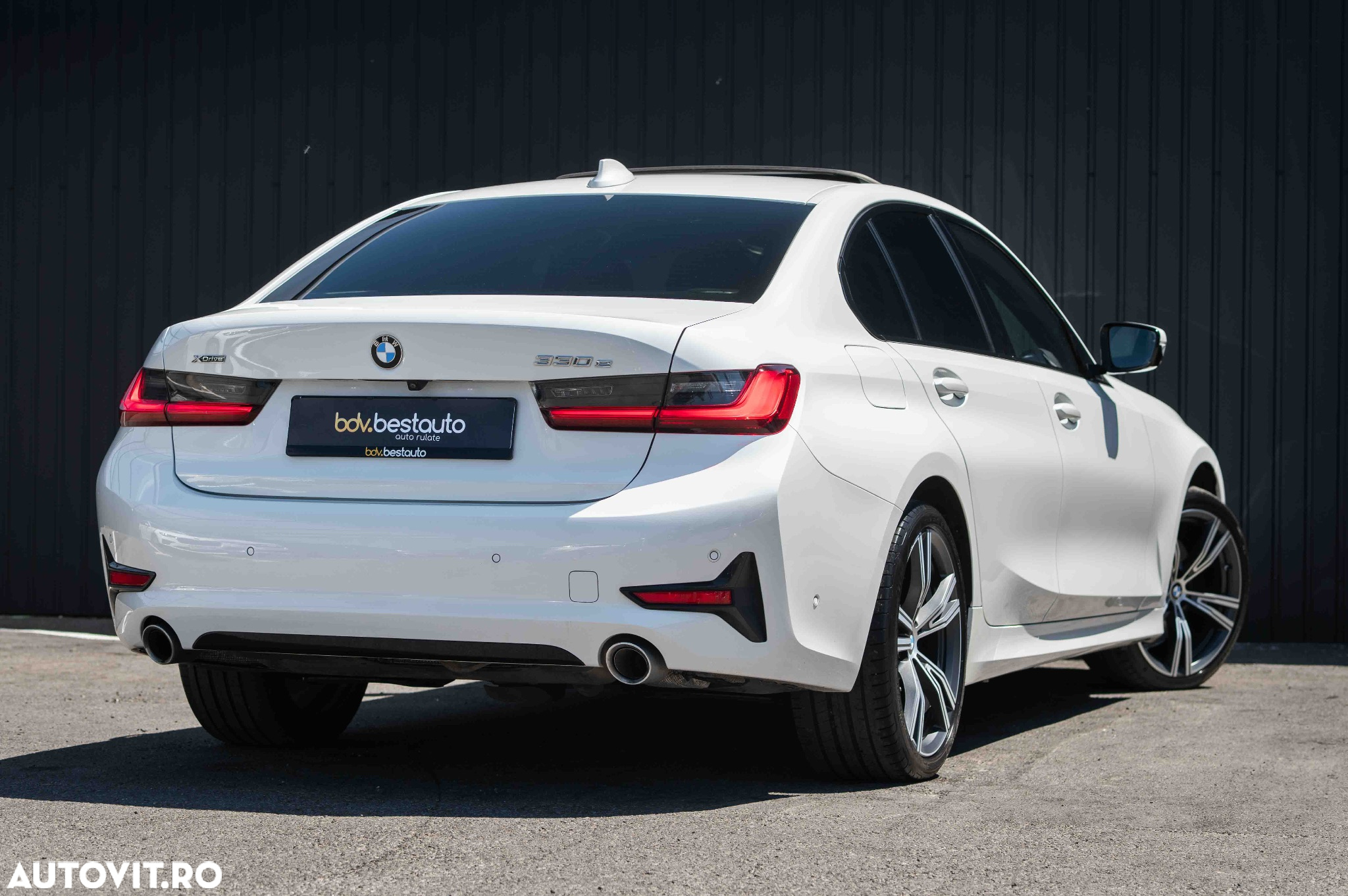 BMW Seria 3 330e xDrive AT PHEV - 5