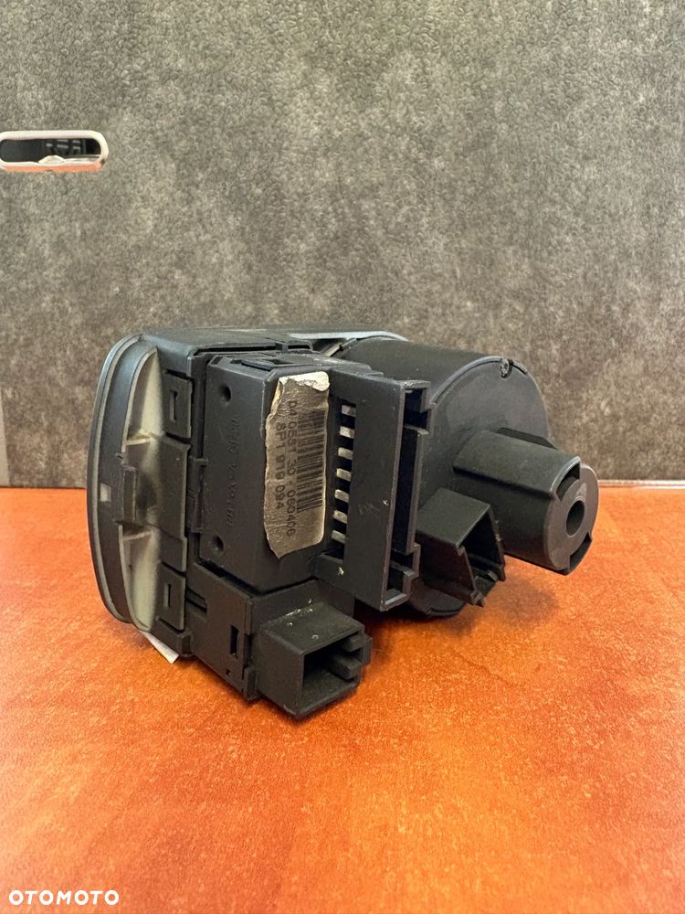 WŁĄCZNIK WYŁĄCZNIK PANEL ŚWIATEŁ AUDI 8P1919094 - 2