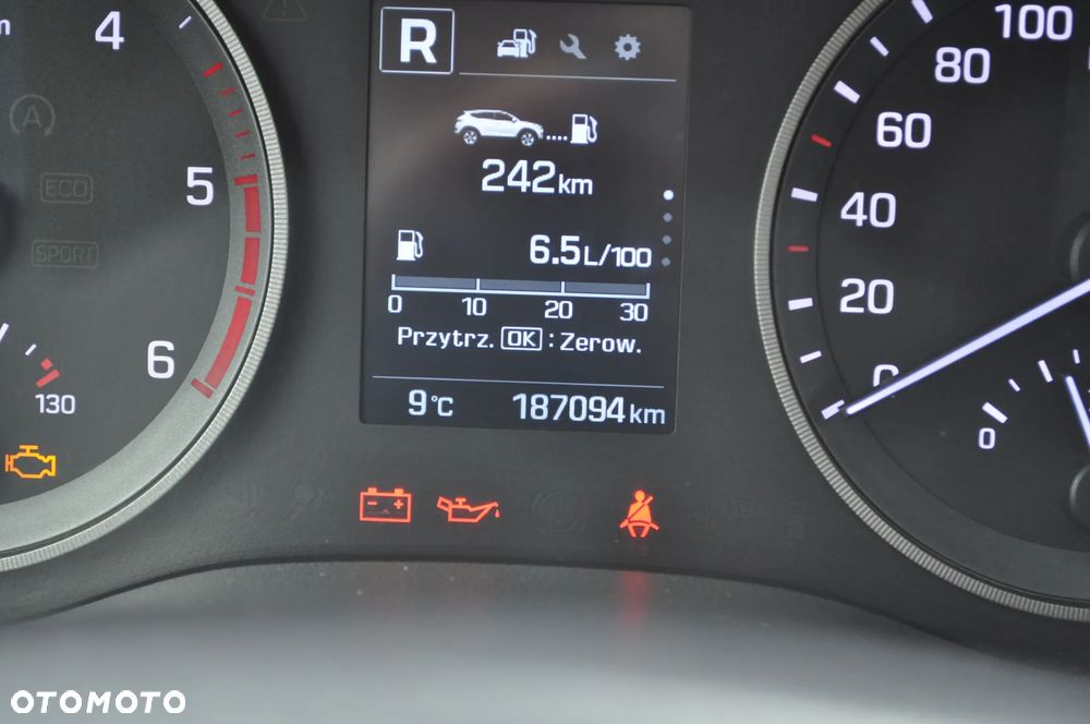 Hyundai Tucson 1.7 CRDI BlueDrive Comfort 2WD - 21