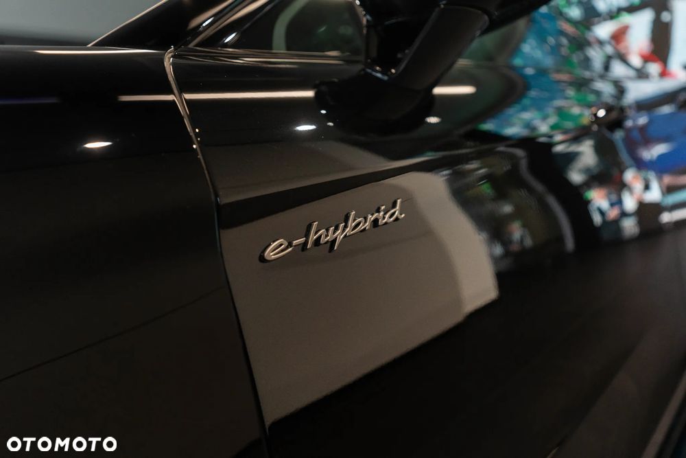 Porsche Panamera Turbo E-Hybrid PHEV - 34