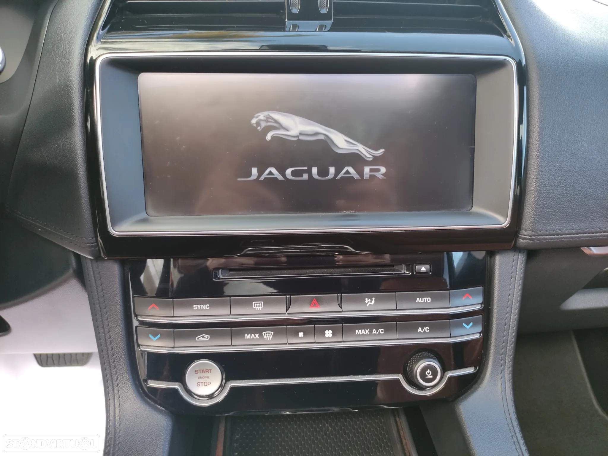 Jaguar F-Pace 2.0 i4D Portfolio Aut. - 16