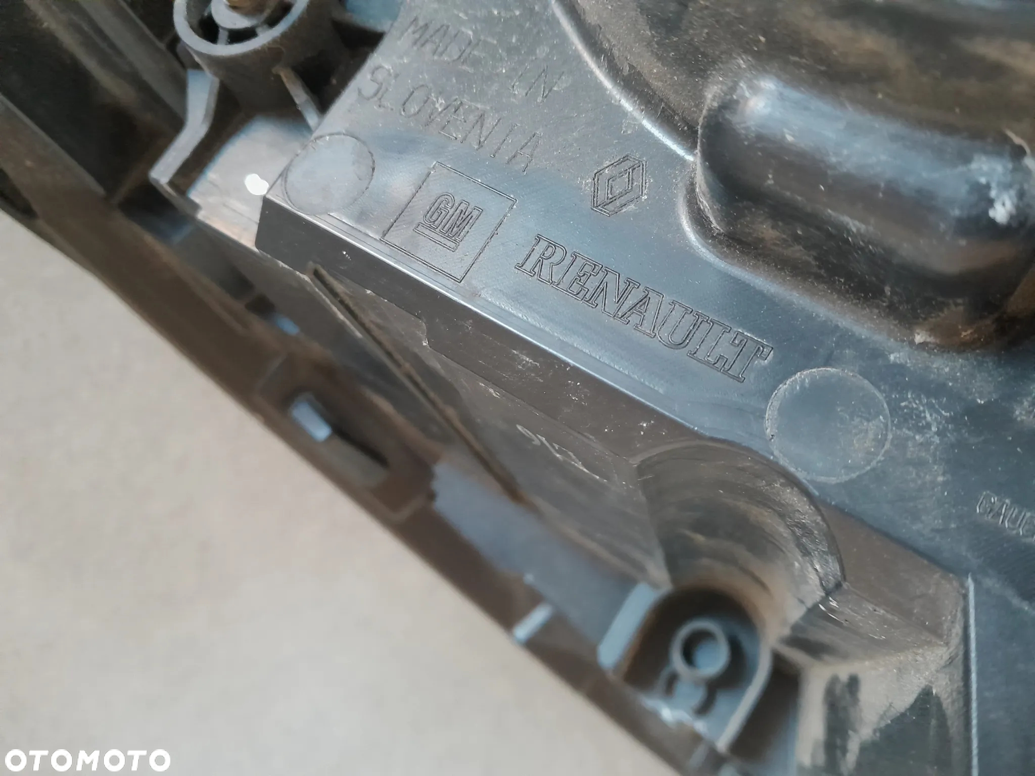 Lampa lewa Renault Trafic III - 3