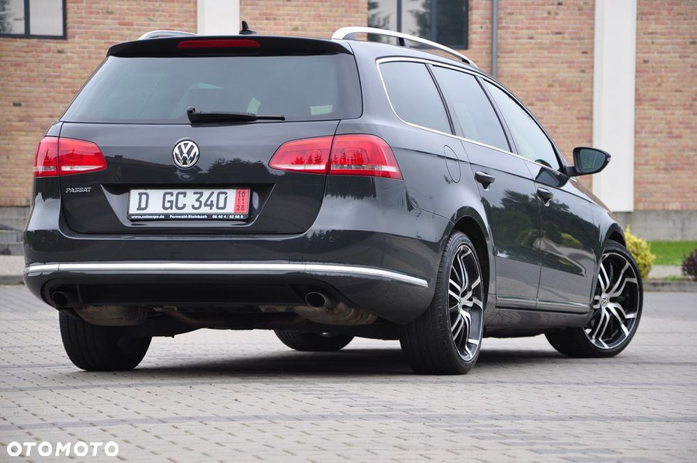 Volkswagen Passat Variant 2.0 TDI 4Motion DSG BlueMotion Tech Comfortline - 11