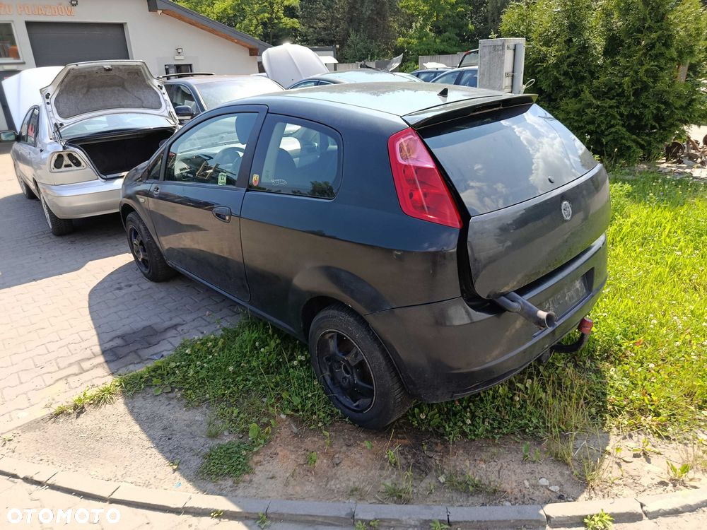 Fiat Punto 1.4b 2009r NA CZĘŚCI - 2