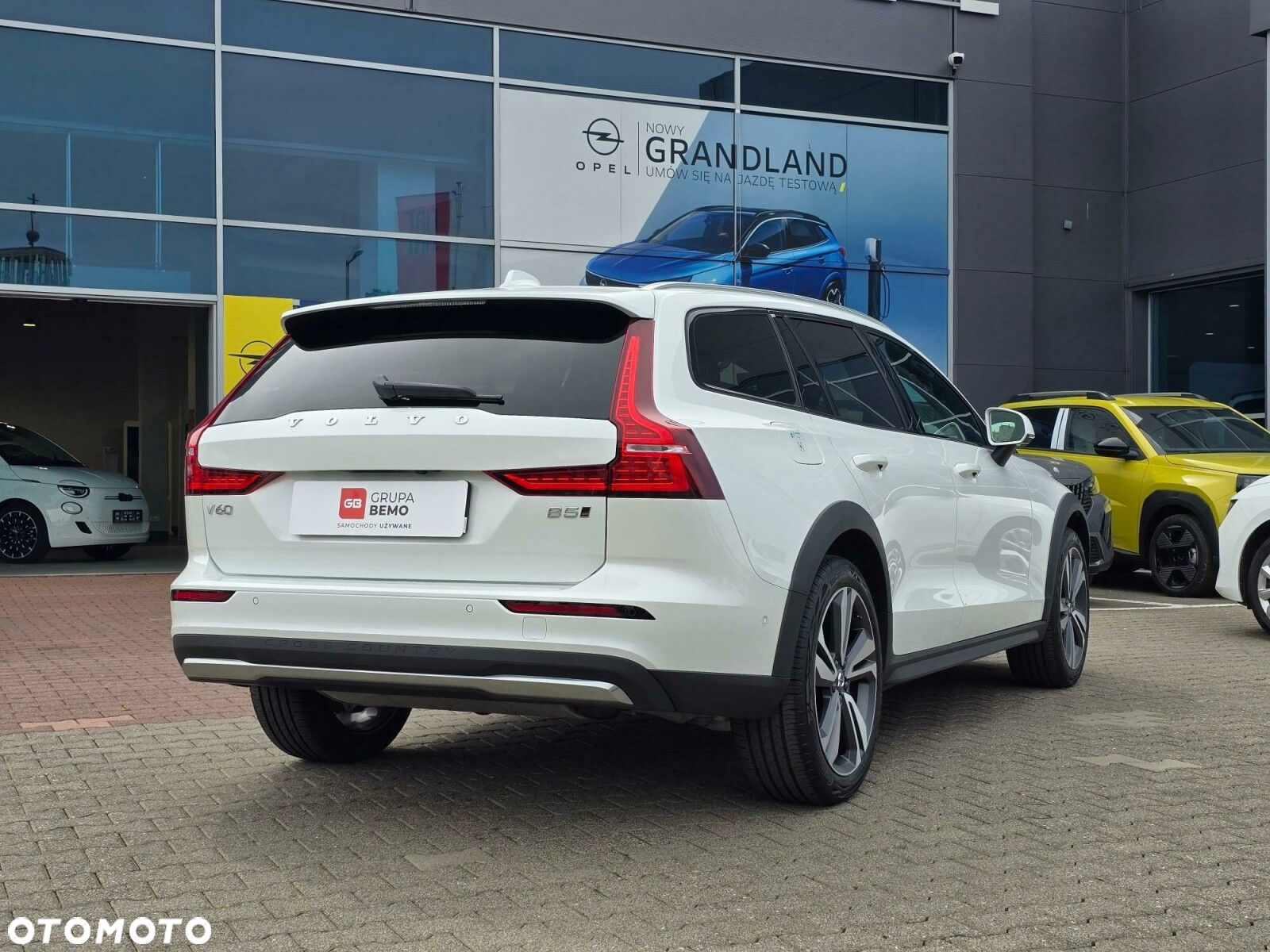 Volvo V60 Cross Country Plus B5 B AWD - 6