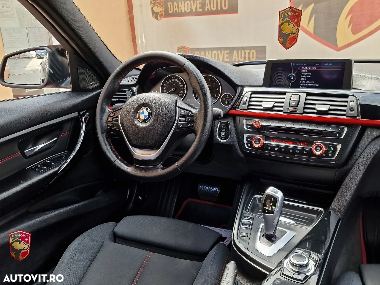 BMW Seria 3 320d Aut. Blue Performance Sport Line - 17