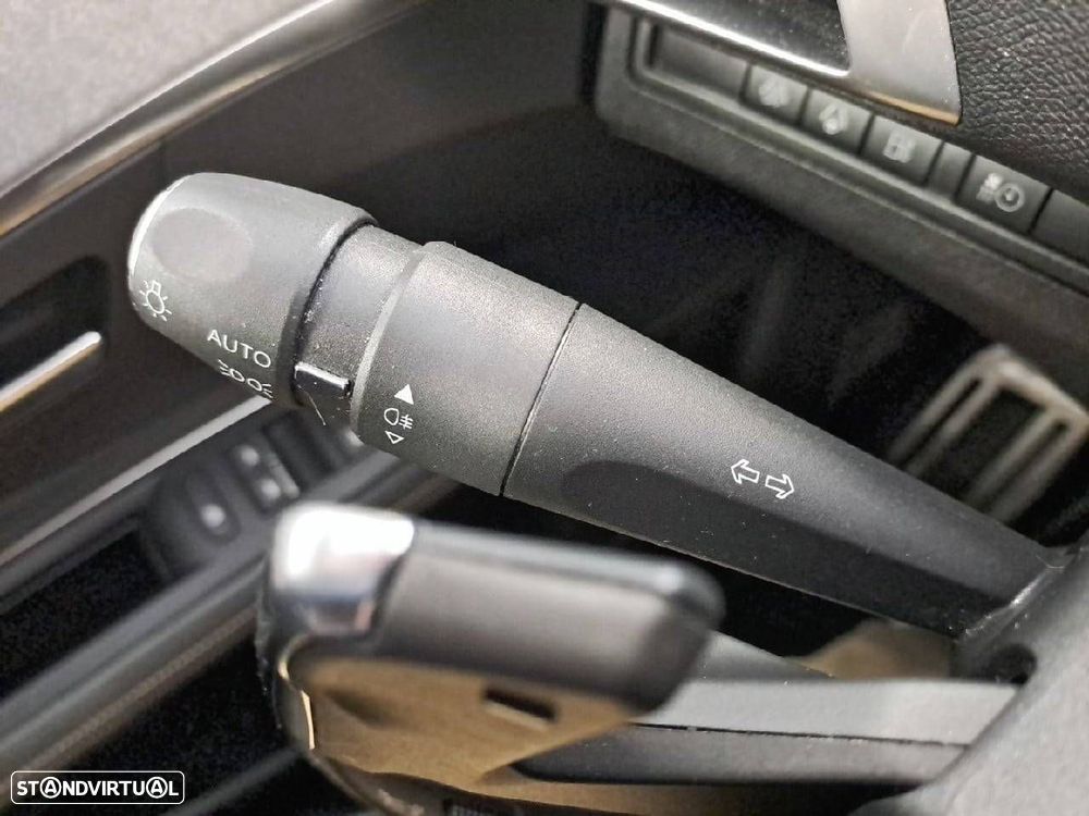 Peugeot 3008 1.6 Hybrid GT e-EAT8 - 14