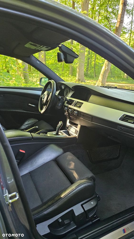 BMW Seria 5 530d xDrive - 10