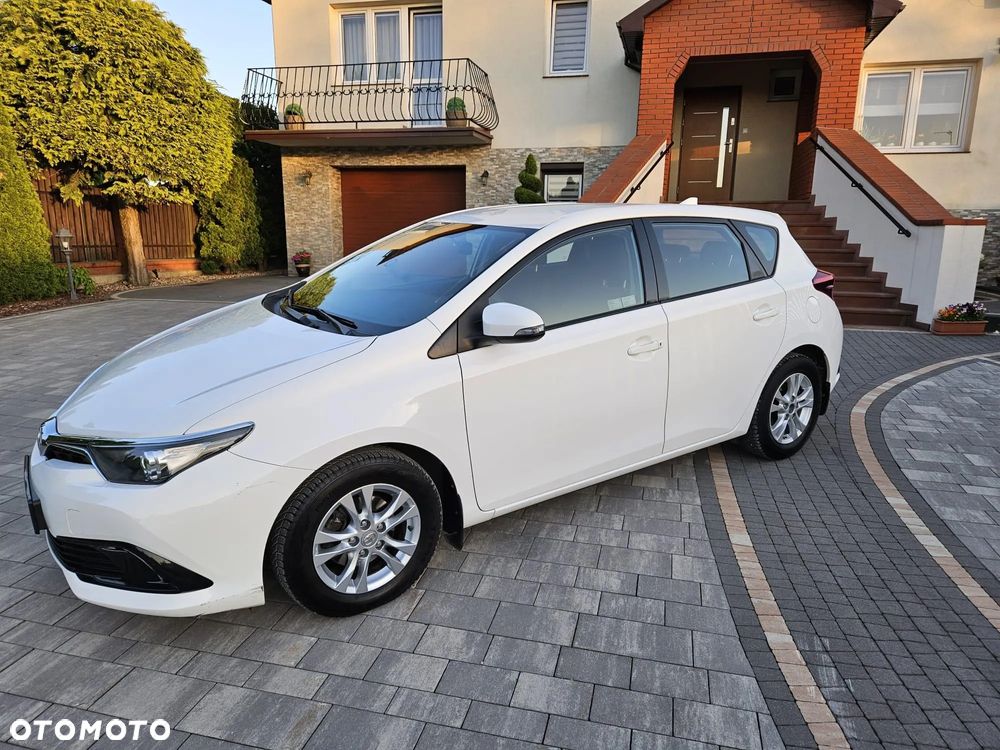 Toyota Auris 1.33 VVT-i Active - 4