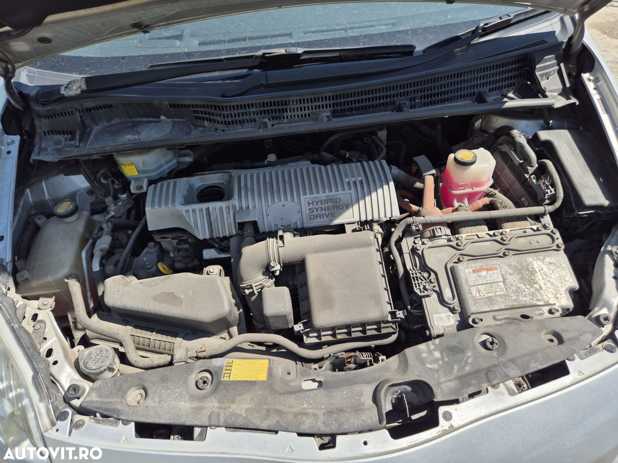 Dezmembram Toyota Prius 2012 1.8 Hybrid - 6