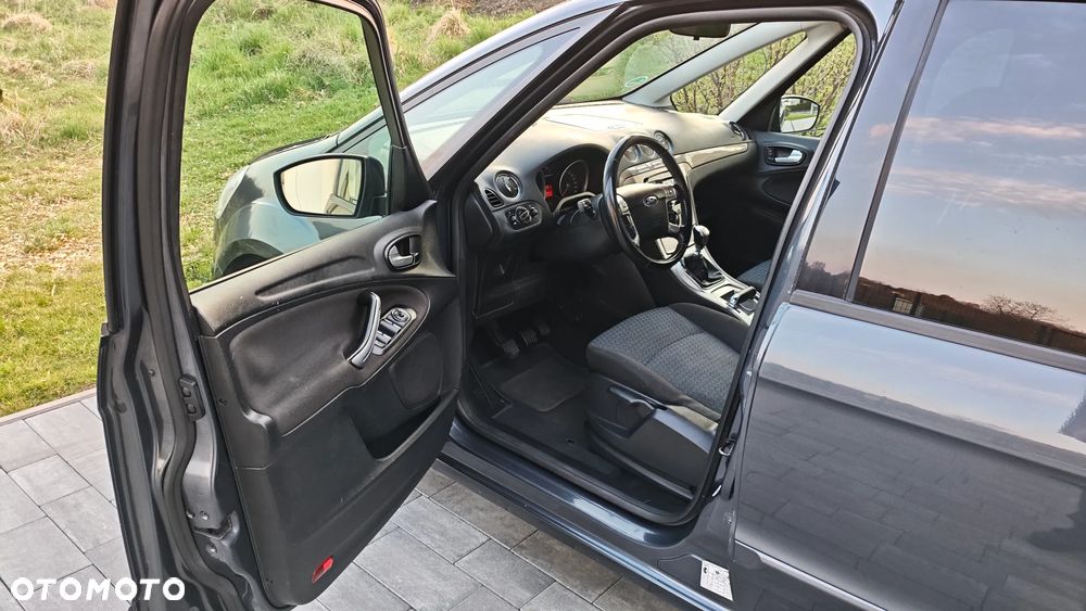 Ford Galaxy 2.0 TDCi Titanium - 12