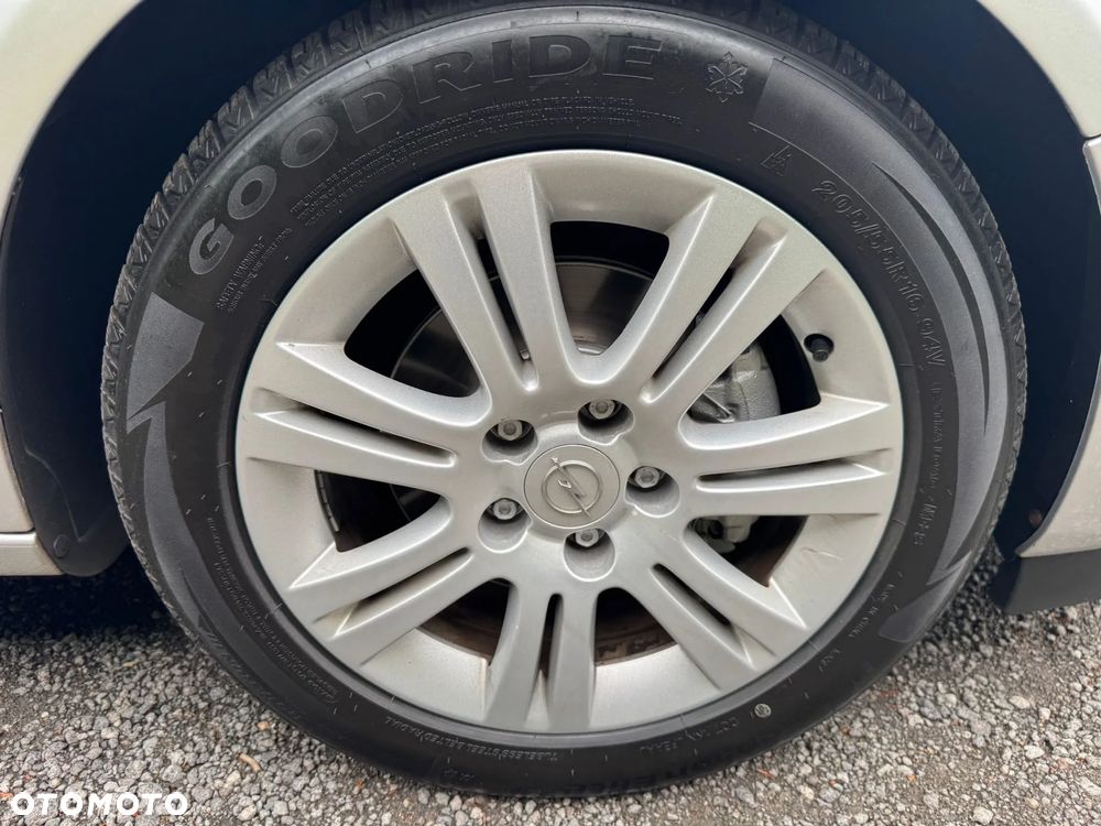 Opel Astra 1.6 Easytronic Cosmo - 29