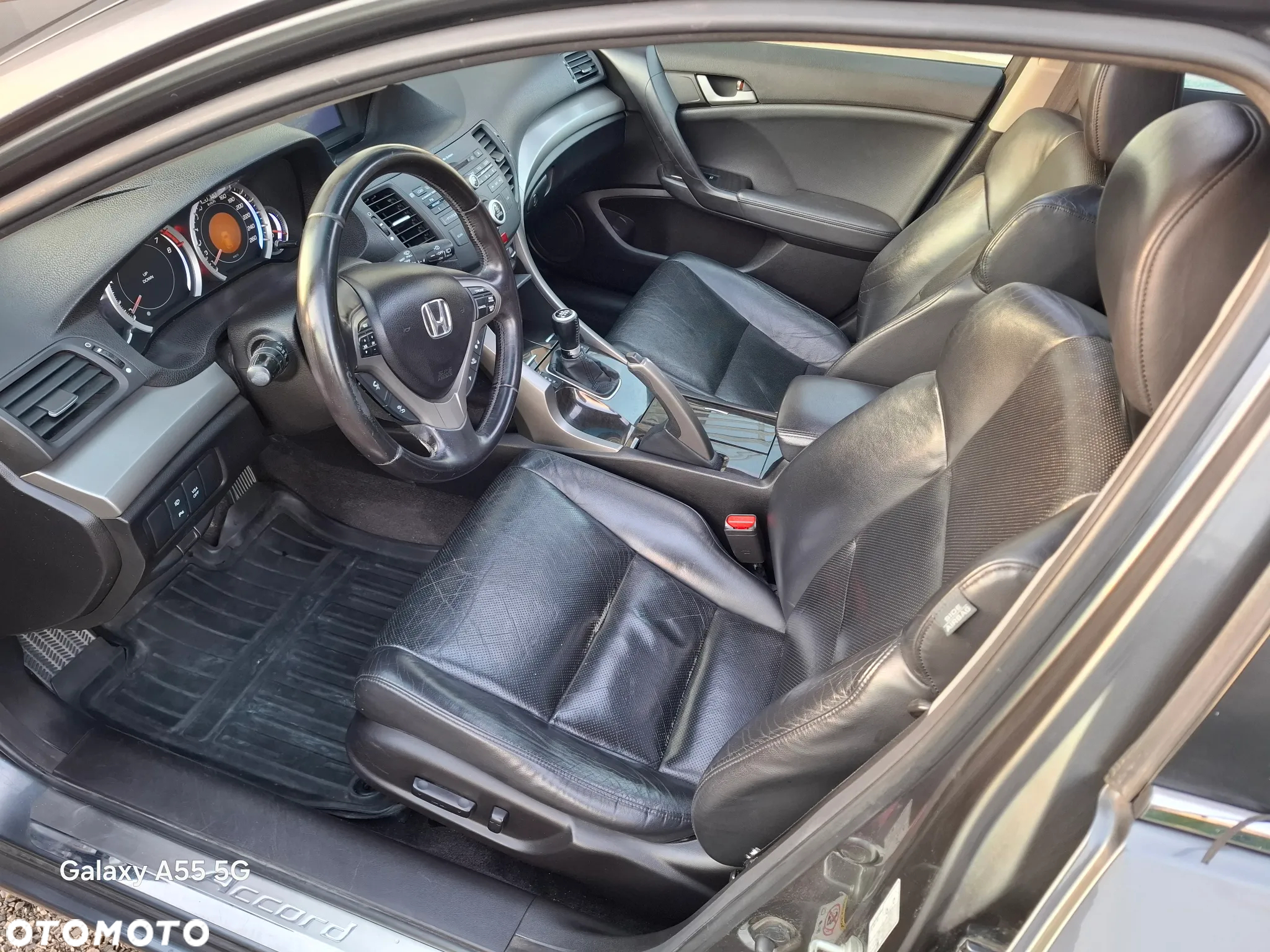 Honda Accord 2.0 Executive - 16