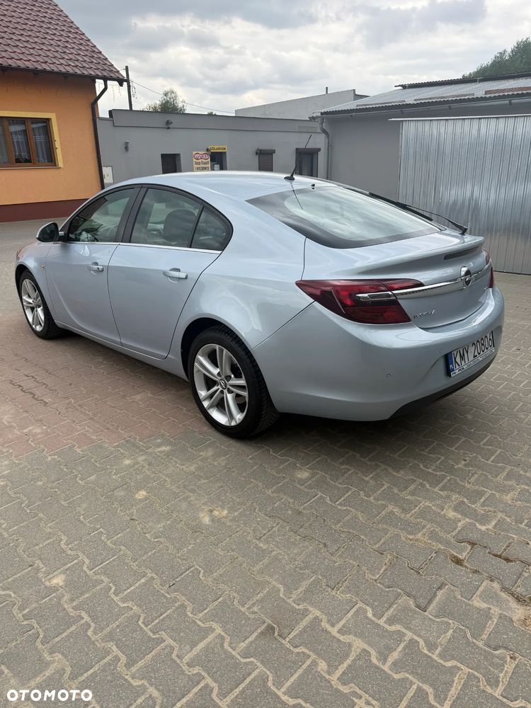 Opel Insignia - 11