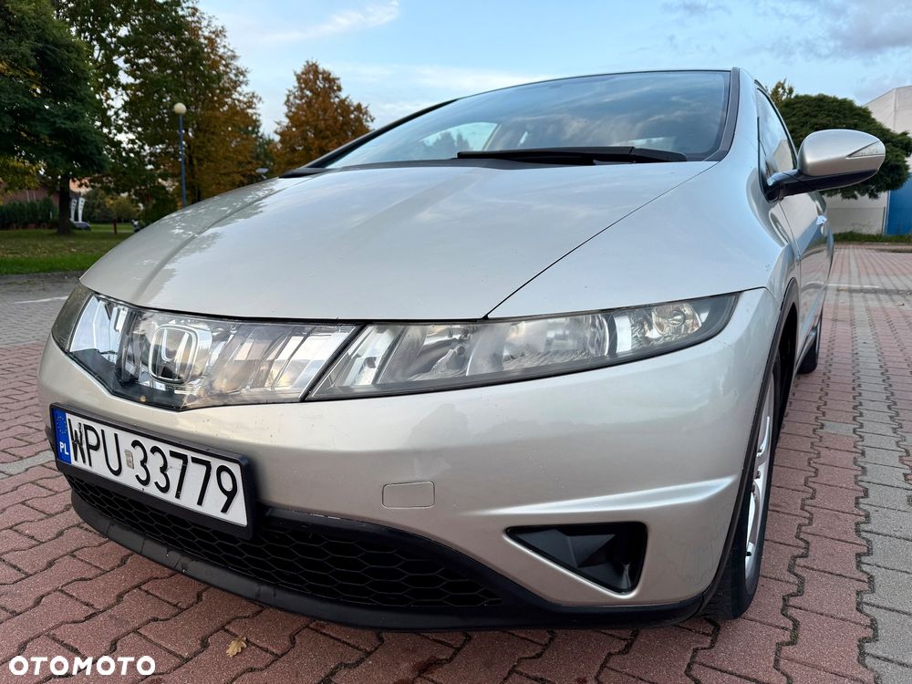 Honda Civic 1.8i-VTEC Automatik Comfort - 1