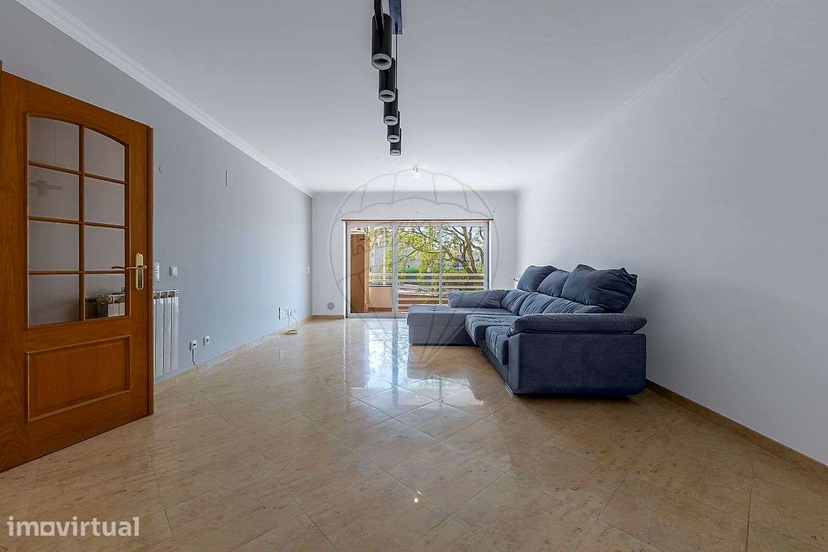 Apartamento T2 para arrendamento - Grande imagem: 2/26