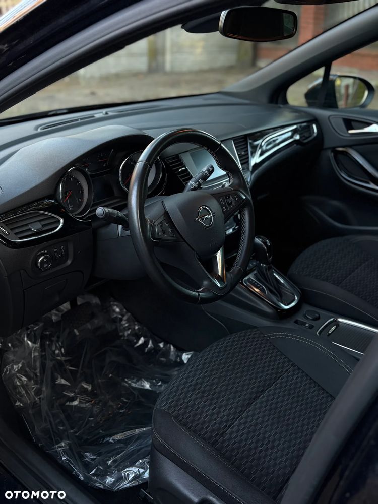 Opel Astra 1.4 T Dynamic S&S - 4