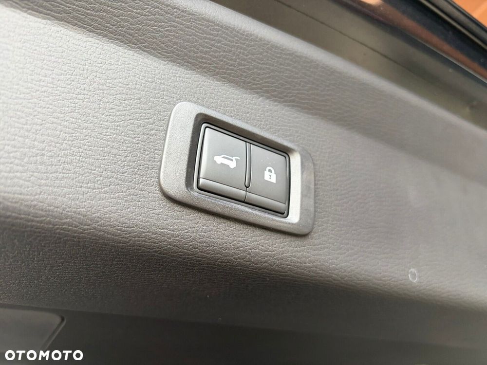 Mitsubishi Outlander Black Edition - 31